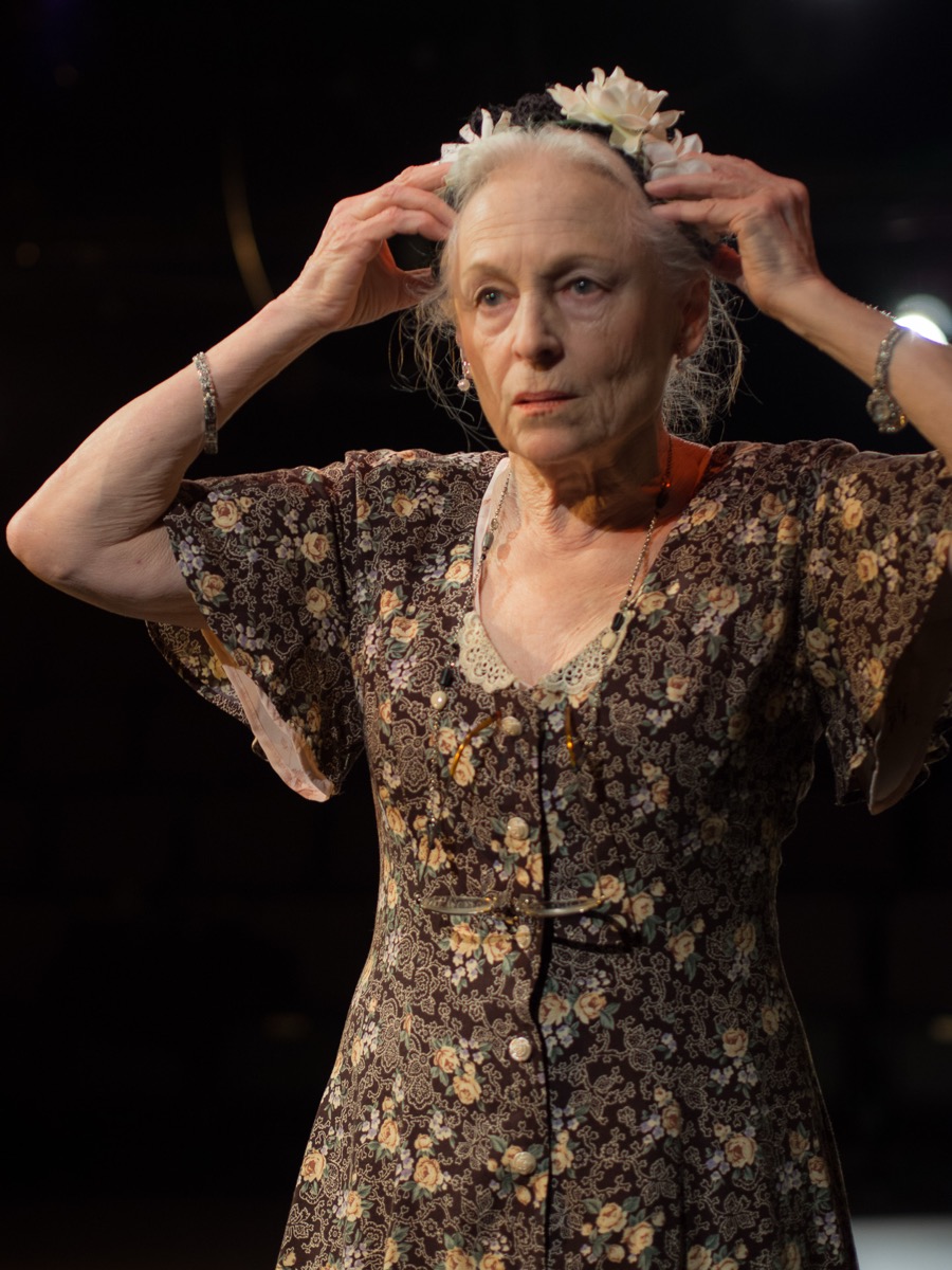 Waltrudis Buck as Miss Daisy